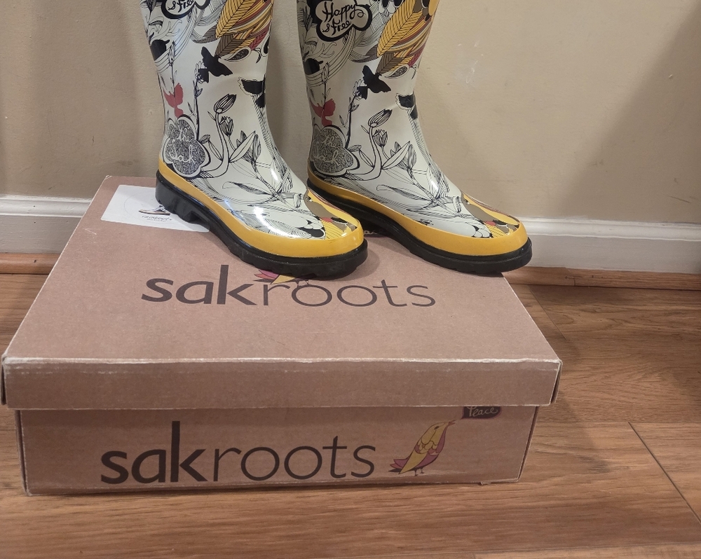 Sakroots Cream Floral & Bird Rain Boots with Yellow Trim